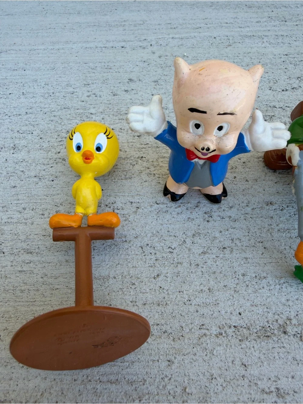 Vintage Looney Tunes Toy Figure Lot Multicolor